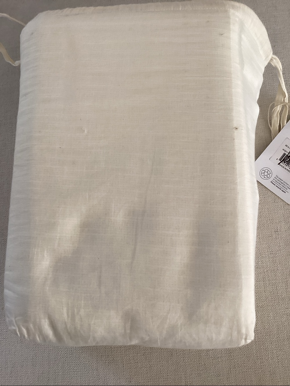 DKNY Pure Martinique Set of 2 Curtain Panels, Off White, 50”x84”, NEW WITH TAGS - Picture 6 of 7